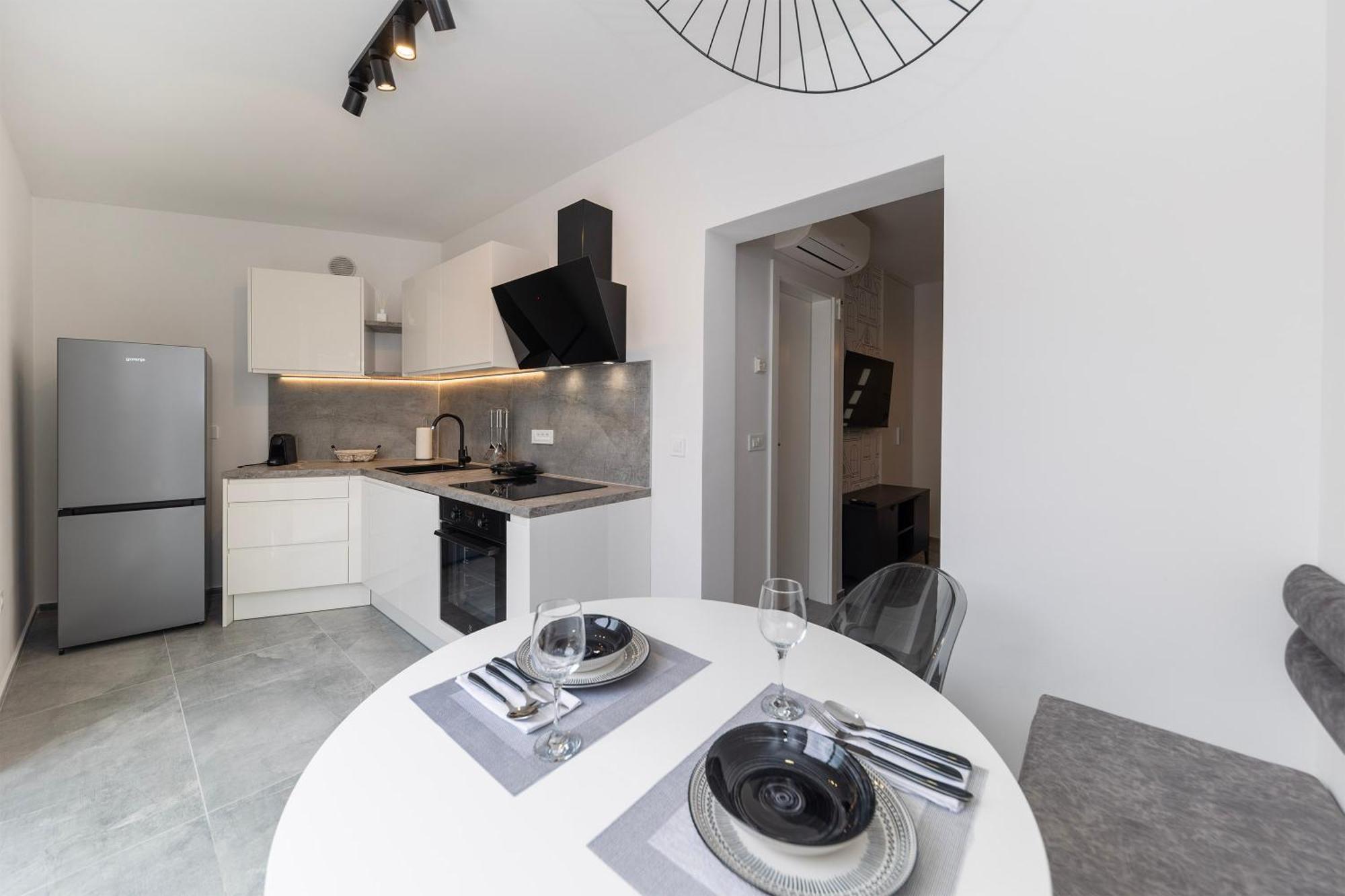 Find Your Haven In Morena Celeste Seaside Puntamika Apartments! Zadar Exterior photo